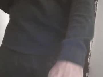Roberts77i Chaturbate stream image from February 14, 2025