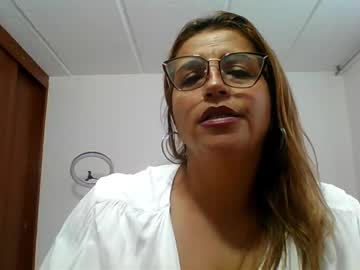 Rossanalionheart Chaturbate stream image from February 14, 2025