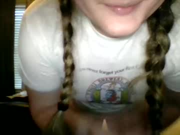Good_Pet Chaturbate stream image from February 14, 2025