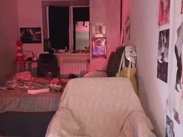 Hikksidy Chaturbate stream image from February 14, 2025