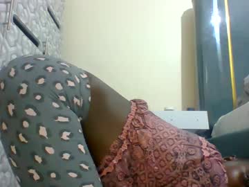 Mickyhailey Chaturbate stream image from February 14, 2025