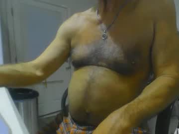 Chuck354139 Chaturbate stream image from February 14, 2025