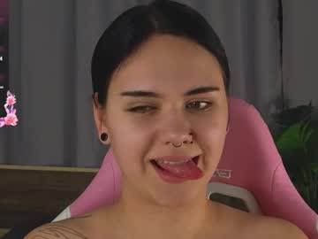Lucy_Hotty Chaturbate stream image from February 14, 2025