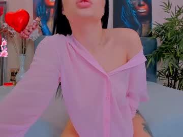 Michellereys Chaturbate stream image from February 14, 2025