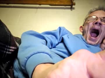 Papasmurf4u81 Chaturbate stream image from February 14, 2025
