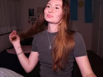 Wetmood Chaturbate stream image from February 15, 2025
