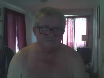 Darwincock Chaturbate stream image from February 15, 2025