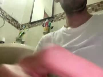 Henry0902 Chaturbate stream image from February 15, 2025
