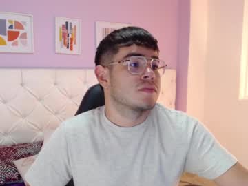 Samuel_Collin Chaturbate stream image from February 15, 2025