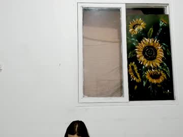 Little_Rapunsel_ Chaturbate stream image from February 15, 2025