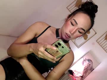 Spicy_Kinky Chaturbate stream image from February 15, 2025