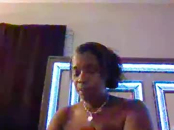 Bigbootydimpless Chaturbate stream image from February 15, 2025