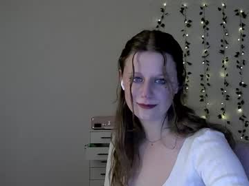 Clementinecult Chaturbate stream image from February 15, 2025