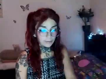 Emilywhitee_ Chaturbate stream image from February 15, 2025