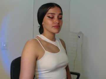 Marianajennerr Chaturbate stream image from February 15, 2025