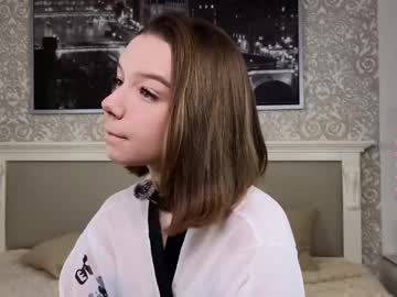 Beatrixfrake Chaturbate stream image from February 15, 2025