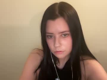 Essenal25 Chaturbate stream image from February 15, 2025