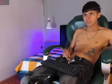 Slim_Jacon Chaturbate stream image from February 15, 2025