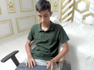 Stiilman_Hots Chaturbate stream image from February 15, 2025