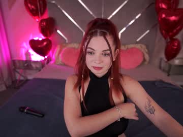 Carolinadia Chaturbate stream image from February 15, 2025