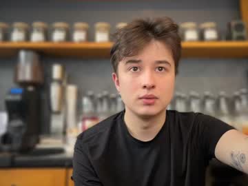 Coolskum00 Chaturbate stream image from February 15, 2025