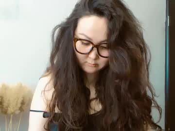 Dalidayes Chaturbate stream image from February 15, 2025