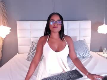 Elisabecker Chaturbate stream image from February 15, 2025