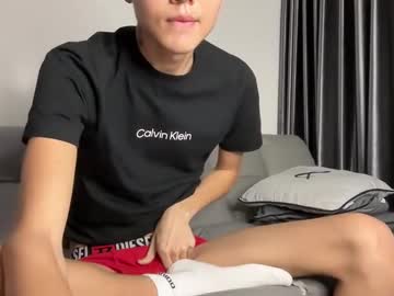 Milk_Boy999 Chaturbate stream image from February 15, 2025