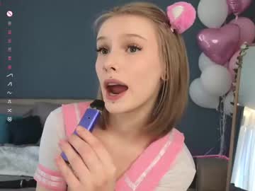 Odeliabrownell Chaturbate stream image from February 15, 2025