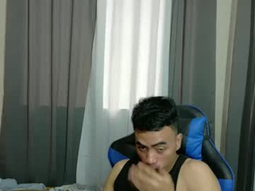 Urguy_Francis Chaturbate stream image from February 15, 2025
