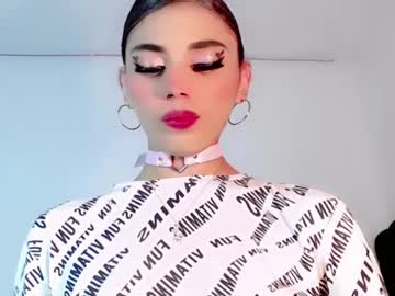 Cristinadollsex Chaturbate stream image from February 15, 2025