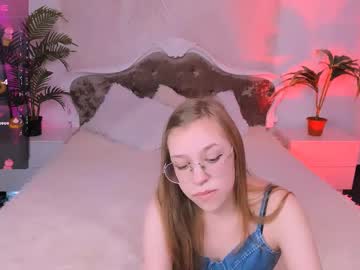 Layriantavee Chaturbate stream image from February 15, 2025