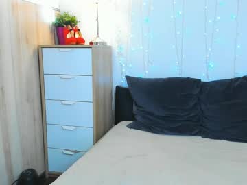 Candyycouple Chaturbate stream image from February 15, 2025