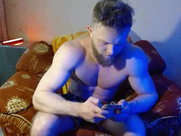 Hardandripped Chaturbate stream image from February 15, 2025