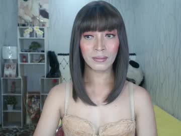 Sexy_Yllona Chaturbate stream image from February 15, 2025
