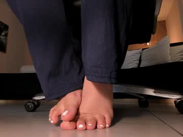 Martinnabonnet Chaturbate stream image from February 15, 2025