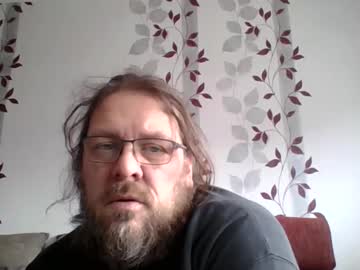 Metallbuddy Chaturbate stream image from February 15, 2025