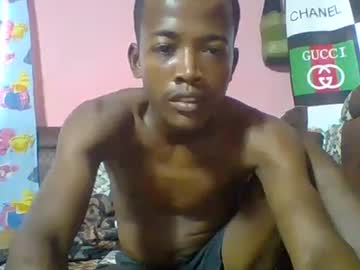 Odon023 Chaturbate stream image from February 15, 2025