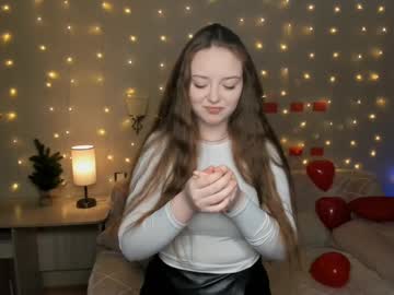 Gwendolyngravlin Chaturbate stream image from February 15, 2025