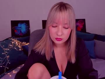 Elisabethmills Chaturbate stream image from February 15, 2025
