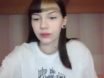 Lily_Lottie Chaturbate stream image from February 15, 2025