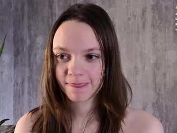 Lornaash Chaturbate stream image from February 15, 2025