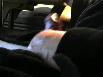 Bear4146 Chaturbate stream image from February 15, 2025