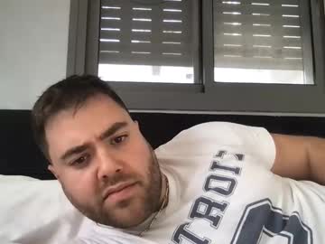 Ben117 Chaturbate stream image from February 15, 2025