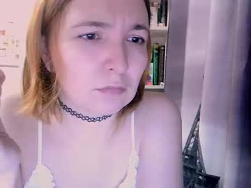 Brattyfoxygirl Chaturbate stream image from February 15, 2025