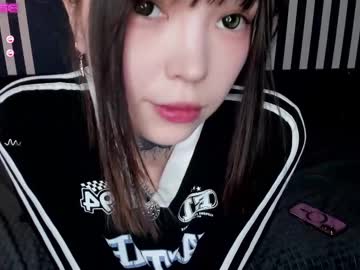 Dark_Ester Chaturbate stream image from February 15, 2025