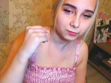 Vikiwaitingforyou Chaturbate stream image from February 15, 2025