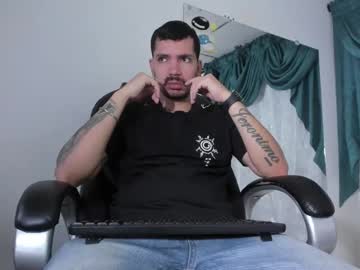 Aaron_Boy8 Chaturbate stream image from February 15, 2025