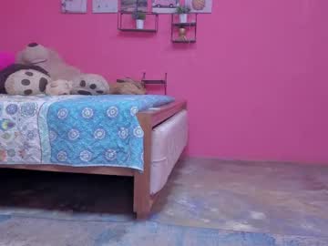 Emma_Lean Chaturbate stream image from February 15, 2025