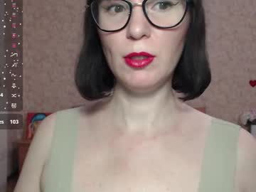 Irenlarasani Chaturbate stream image from February 15, 2025